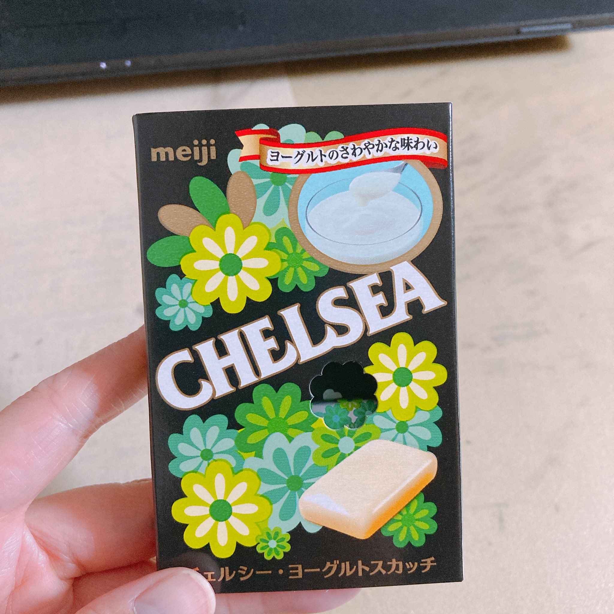 チェルシーヨーグルトスカッチ - অনুসন্ধান / X