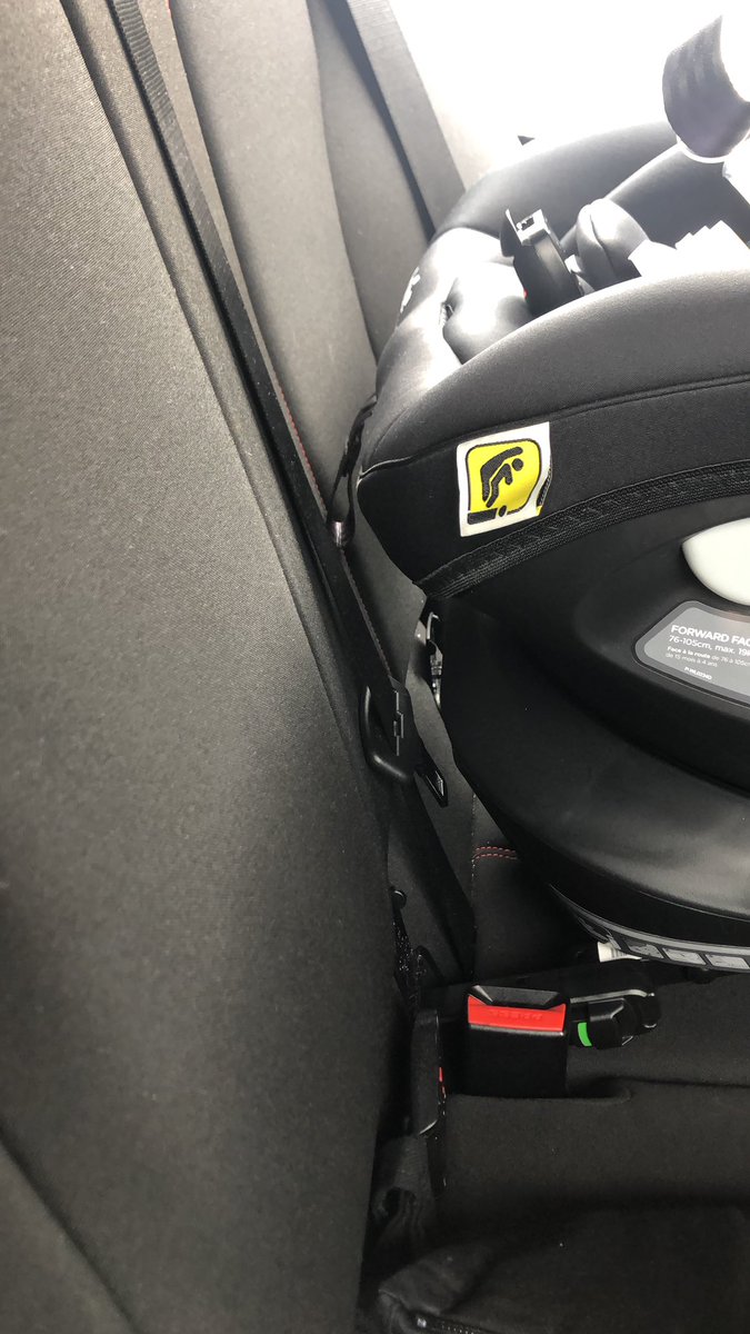 charlfletch's tweet photo. @Halfords_uk awful installation of my child’s car seat, it’s not even touching the seat (bottom or back)! 
Literally didn’t know what they were doing, you shouldn’t be offering a service if you don’t provide adequate training!! https://t.co/sC5w5W4y2B