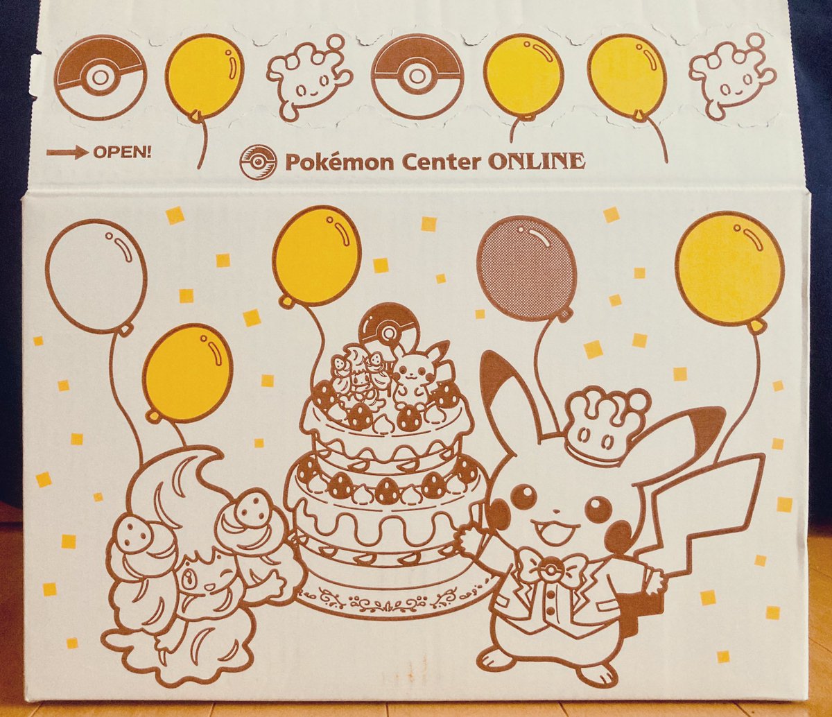 わーい!ポケモン届いた!誕生月ボックス可愛い💕
2、3枚目は今回購入したぬいぐるみとたくさん並べたくなったポケモン達 