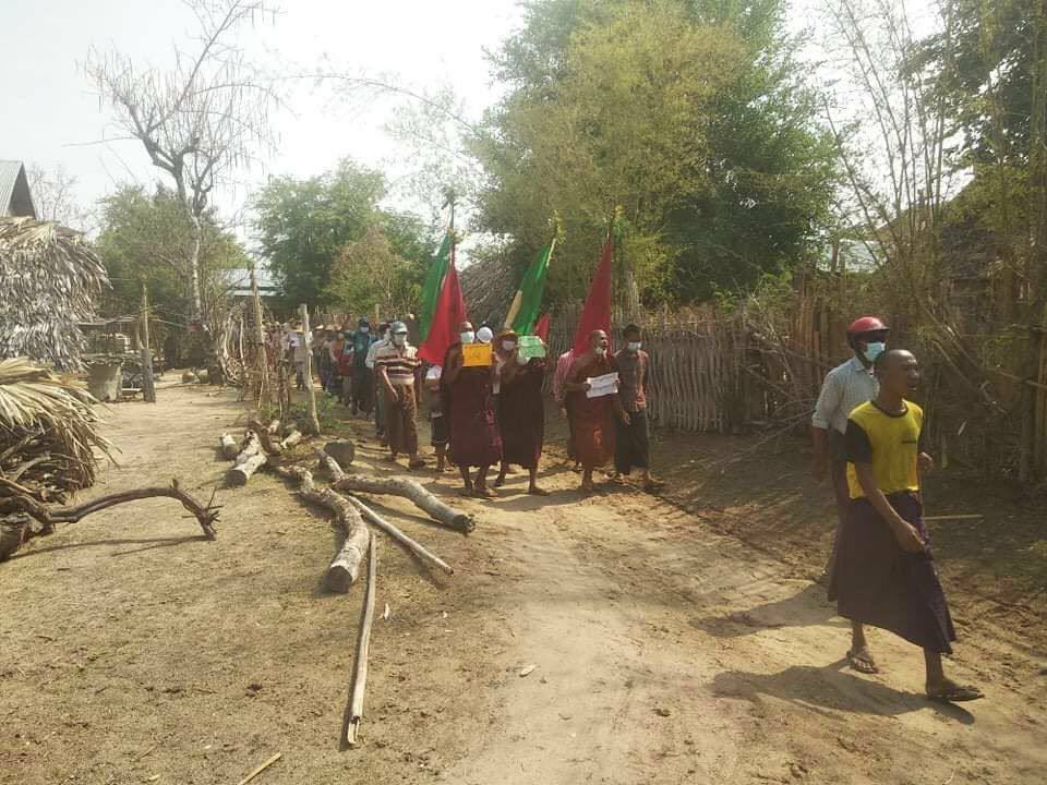 Scene of anti-coup protest by locals in Budalin Tsp, Monywa District.
#RejectCoupRejectASEAN #June6Coup #WhatsHappeningInMyanmar
