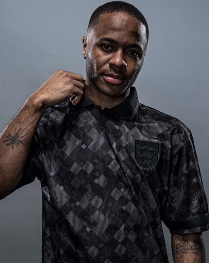 englandshirtbox's tweet image. GIVEAWAY: 

If England beat Romania this afternoon ⚽️ then we will be giving away an England Retro Shirt Mystery Box to one lucky winner!📦🏴󠁧󠁢󠁥󠁮󠁧󠁿👕

To Enter:
- Retweet this tweet ☑️
- Follow us (@englandshirtbox) ☑️ 

Good luck! ⏰🏆