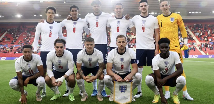 englandshirtbox's tweet image. GIVEAWAY: 

If England beat Romania this afternoon ⚽️ then we will be giving away an England Retro Shirt Mystery Box to one lucky winner!📦🏴󠁧󠁢󠁥󠁮󠁧󠁿👕

To Enter:
- Retweet this tweet ☑️
- Follow us (@englandshirtbox) ☑️ 

Good luck! ⏰🏆