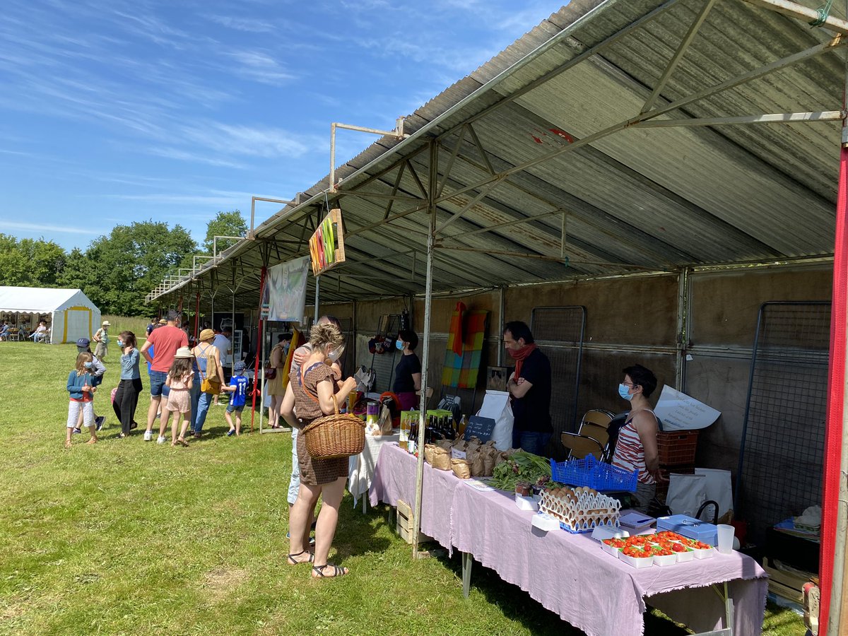 clangouet2017's tweet photo. ✅ À @cosse_le_vivien l’accès du @MuseeTatin est gratuit le 1er dimanche de chaque mois.
👉 Ce dimanche, #marchebio avec une conférence sur la #permaculture dans le cadre des #RdvJardins @lamayenne https://t.co/motuQczQ53