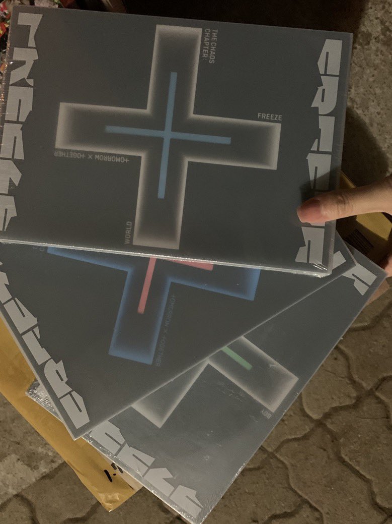 Solace_mnlPH's tweet photo. #SolaceSale PH GO🇵🇭
6.6 TXT FREEZE SEALED ALBUM
✨6 + Lsf
✨Dop; June 15
✨Mop; Gcash
✨Normal Eta
✨1 slot
Mine + ver + Full name ng lahat ng members https://t.co/rnmhJFSCkj