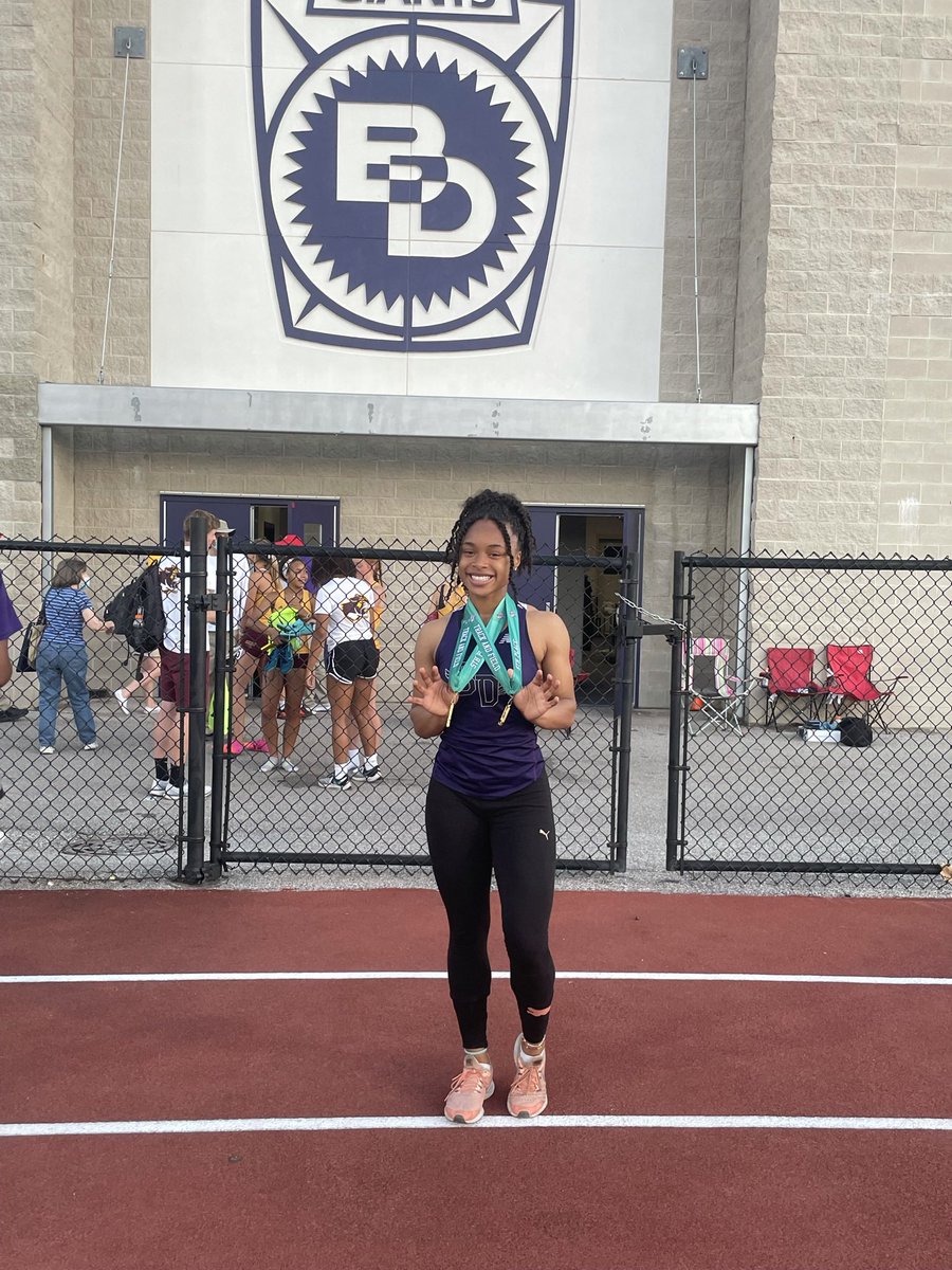 nyla jones tweet media