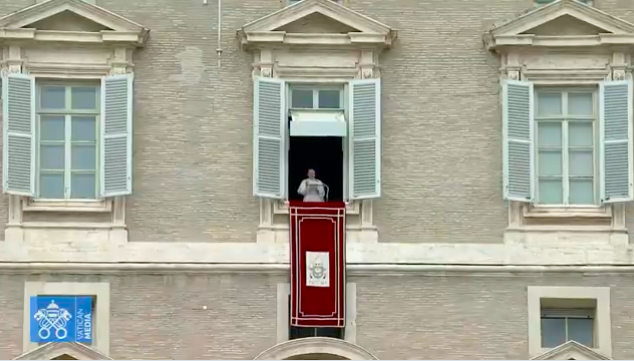CatholicNewsSvc's tweet image. #PopeFrancis: &quot;The Eucharist is not the reward of saints, no; it is the Bread of sinners. This why he exhorts us: &quot;Do not be afraid. Take and eat.&quot; #CorpusChristi