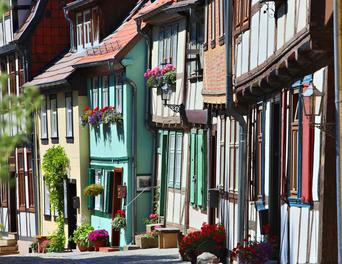 googlearts's tweet photo. #DidYouKnow that of all German Federal States, @sachsenanhalt has the highest density of @UNESCO World Heritage Sites? 

Explore them virtually on the occasion of @unesco_de World Heritage Day: https://t.co/qOTWlsxlNX https://t.co/zkYqE4hWJi