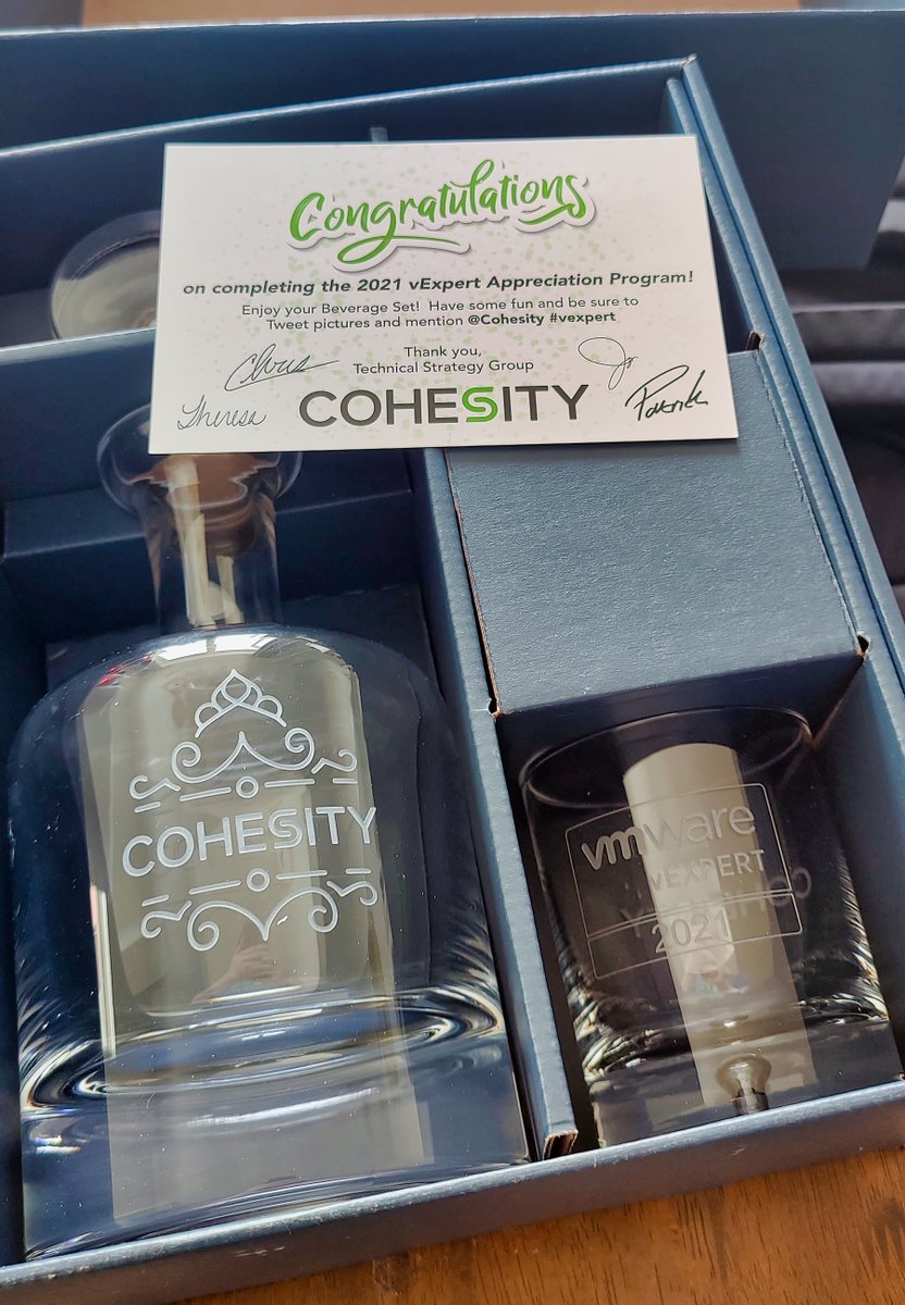 What a nice beverage set for <a href="/VMware/">VMware</a> <a href="/vExpert/">VMware vExpert</a>'s from <a href="/Cohesity/">Cohesity</a>! Thanks to <a href="/ccolotti/">Colotti+</a> and <a href="/STKPromotions/">STK Promotions</a>! 🎉 #vexpert