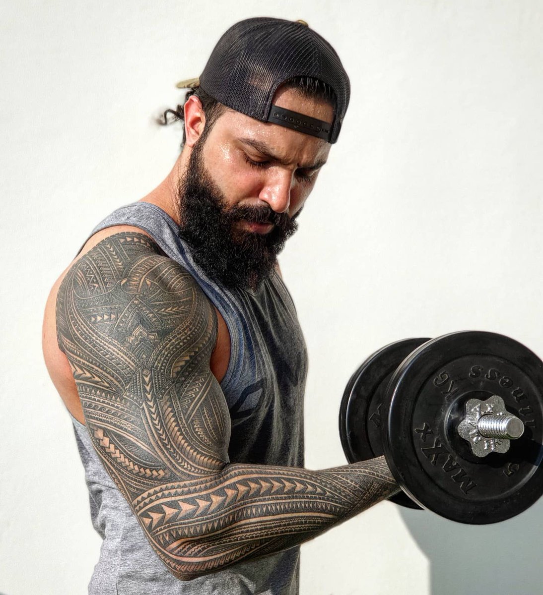 jay_sharma187's tweet photo. Biceps for the gram. 💪🏻 

Today's workout is powered by @Onnit  's Total Strength + Performance formula. Get 10% off yours with code JAY187. Link below. 💥

https://t.co/T9pgAXpYBF

#Onnit #GetOnnit https://t.co/9dAsjw4TAo