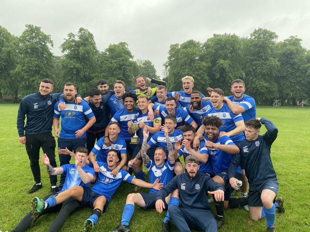 gs_rangers's tweet photo. CHAMPIONNNNNEEEE CHAMPIONNNNNNES OLE OLE OLEEEE 🎉 https://t.co/zl88i8Z3FG
