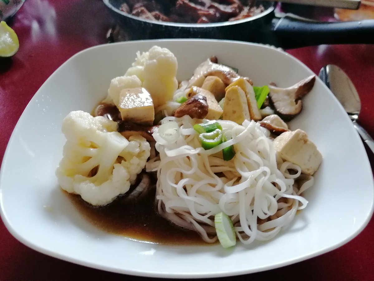 hertenfels's tweet photo. Daughter cooked an Asian style vegetable soup today.
Real #foodporn, what a taste👌
#freestylecooking #freestylechef https://t.co/NcOuB1adPB