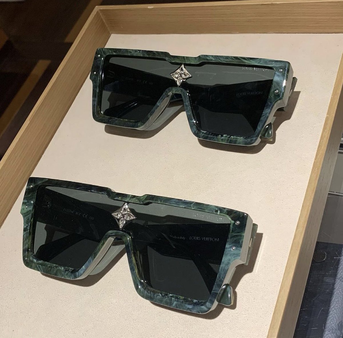 🔥🔥Louis Vuitton Cyclone Sunglasses