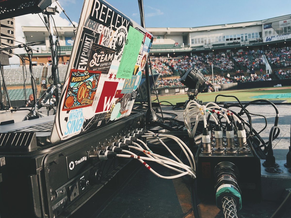 LoopCommunity's tweet photo. Track Rig is on stage with @MicahTylerMusic on the Mercy Me Live and Outside Tour! #liveandoutsidetour #trackrig #loopcommunity https://t.co/SJJ6o7wfiZ