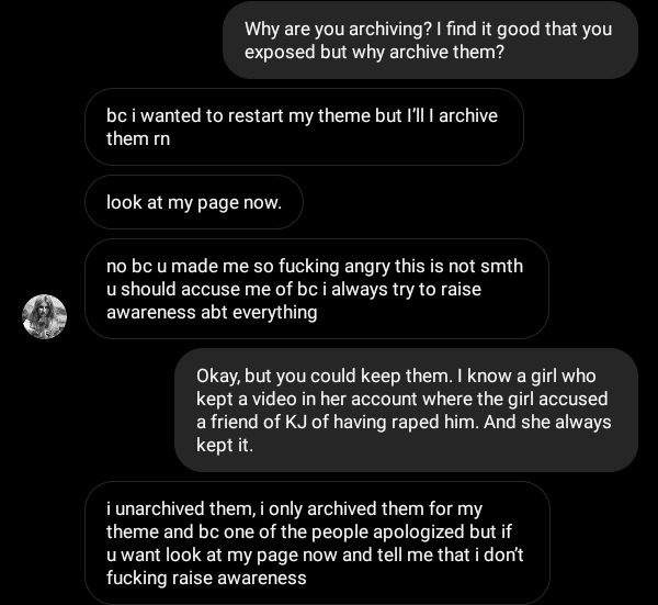 Lilishining's tweet photo. When you try to defend yourself but show that you are stupid 💀 Bro why, archive something important for your theme? 
#Riverdale #Editor #Palestine #Problematicperson #dumb #Groupofeditorwhoharasspeople https://t.co/Qh6ZuBHUbO