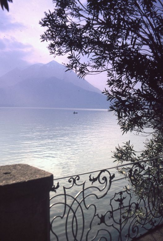 Sapete perché proprio oggi è la giornata della lingua russa? 
Leggete qui questa curiosità👉bit.ly/3z5cLPE 

#6giugno #RussianLanguageDay #LakeComo #LagodiComo #inLombardia #Russia