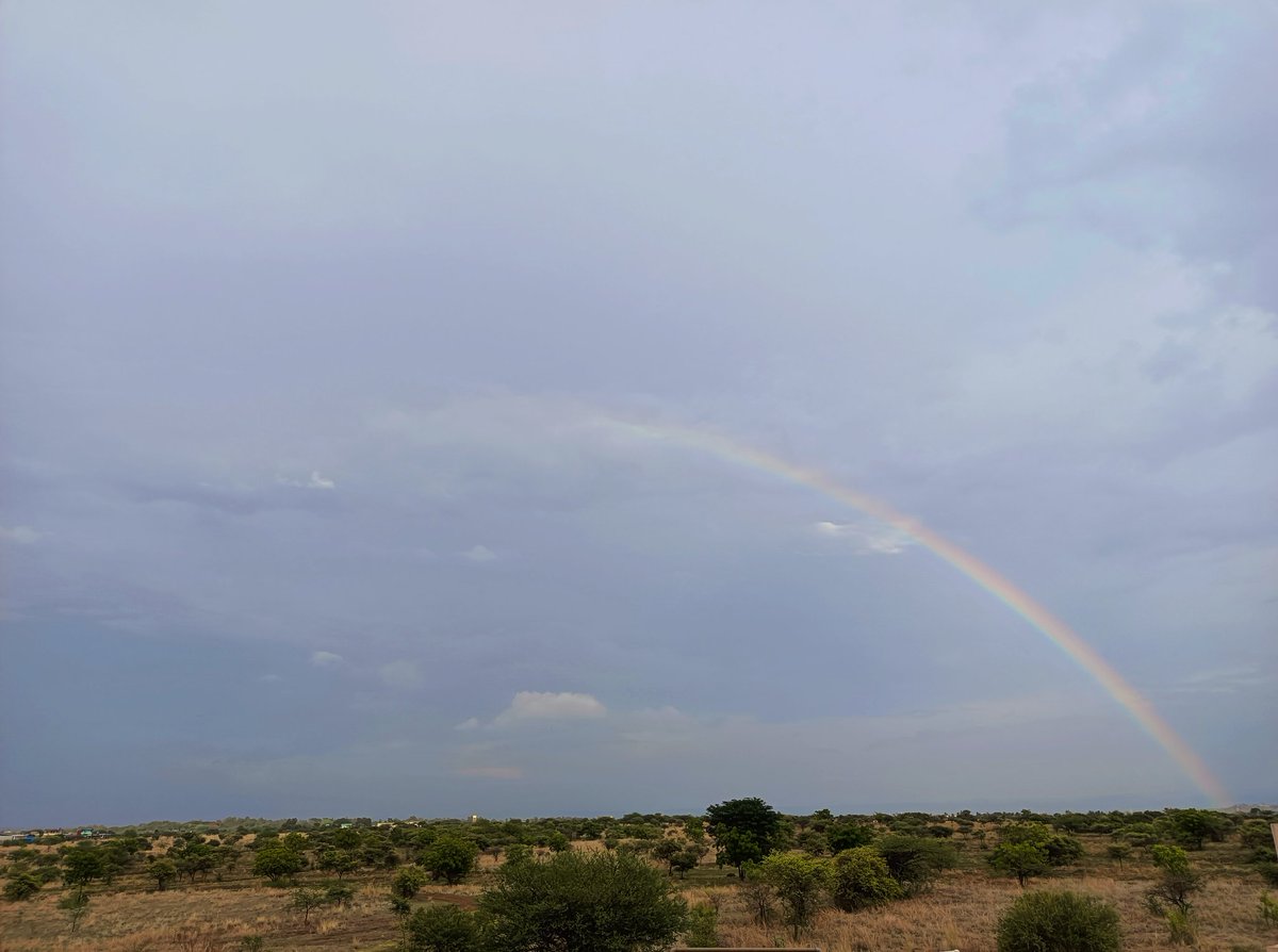 sachind85's tweet photo. Be-you-tiful #rainnow Live clorfully #nashik https://t.co/bKccp5bD5E