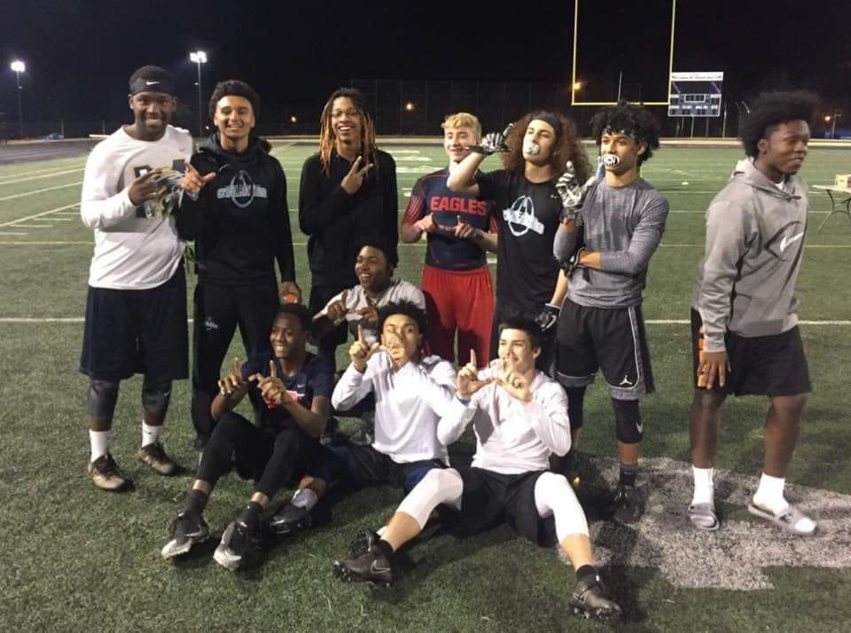 TeamSavage_Capo's tweet photo. Throw back to the beginning and the guys who got it all rolling @Elijah_Harris8 @_kicks_1luv @yobiggs75 @jayystackss_ @lulpeanut10 https://t.co/tEwMVsE0lp