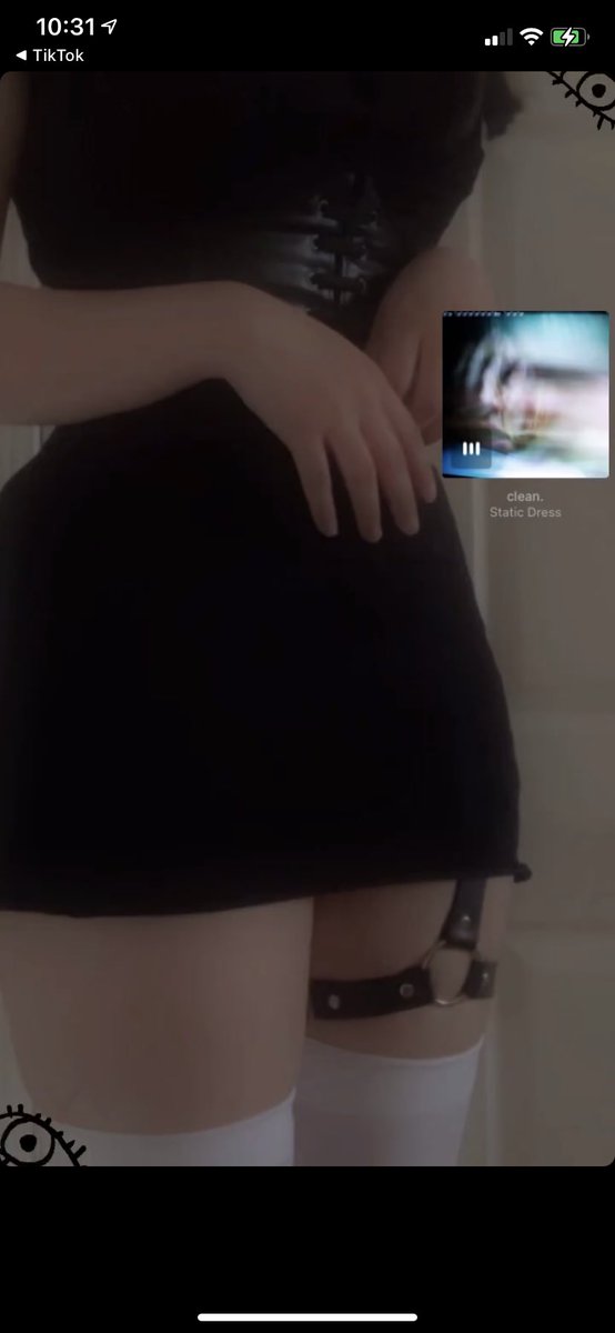 LightScriptz's tweet image. If someone’s daughter pulls up like this her makeup’s getting ruined