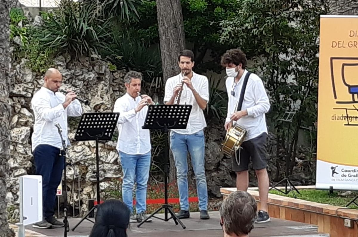 Avui després d’un any i mig, els Pentatònics, hem tornat a tocar gralles en el 27è Dia del Graller! #moltemocionats #pentacontents