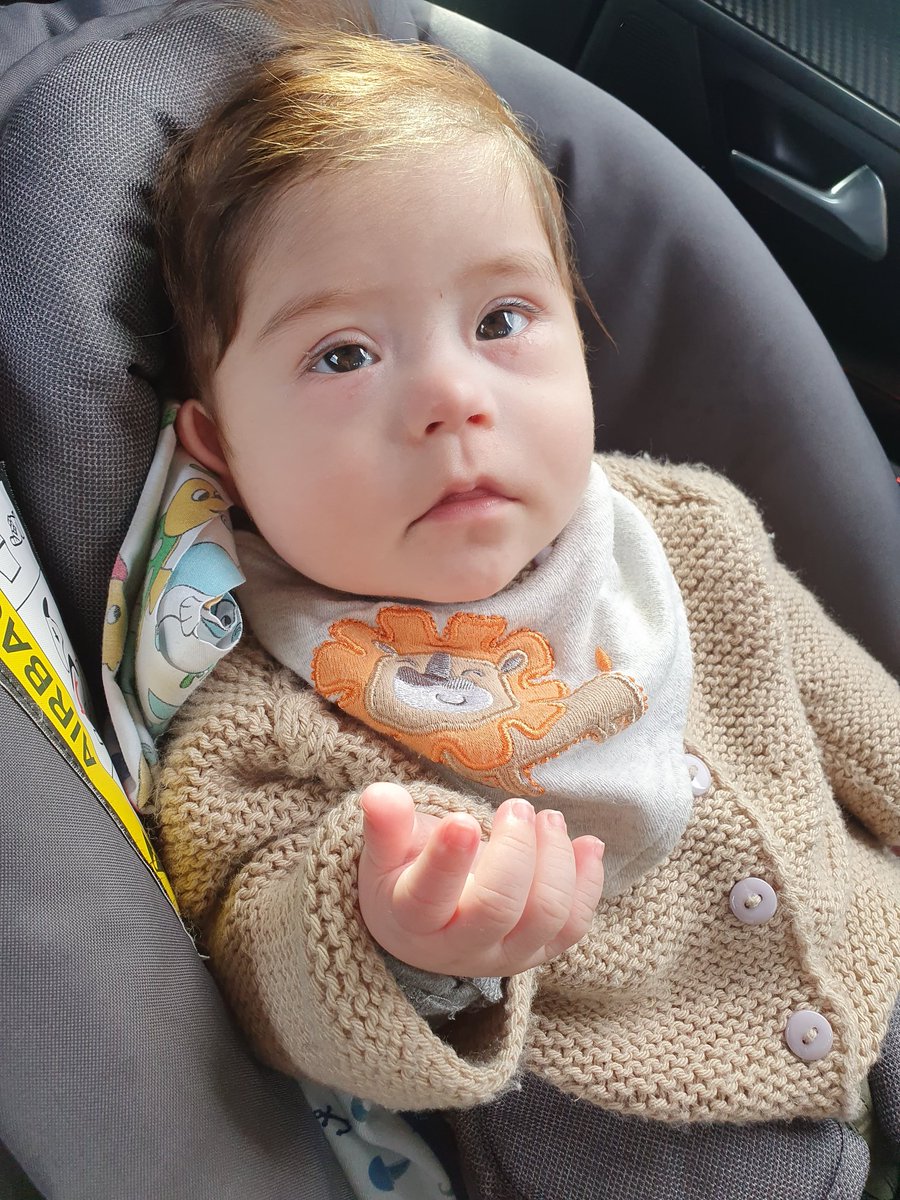 VIRGIINIIA1981's tweet photo. Ya hemos llegado a stgo, hoy nos hospitalizarnos,para mañana a las  8:AM nuestro Emiliano entra a pabellón para la cirugía de su corazoncito, vamos a necesitar todas las energías del universo, para  nuestro Emiliano #FuerzaEmiliano❤️ te amo hijo ❤️   🙏🙏🙏 https://t.co/9Fe1olA2th