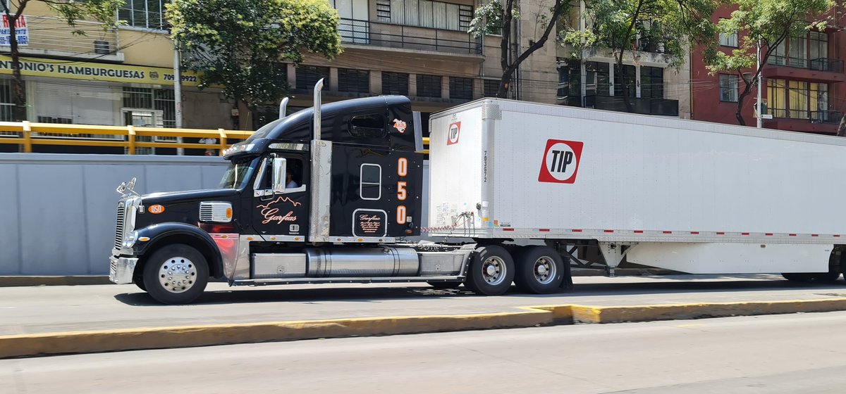 truckzo tweet media