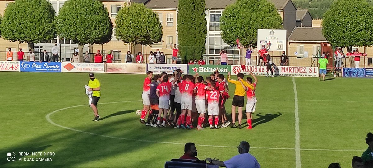 cfbriviesca's tweet photo. 📢 Un pasito más en esta gran trayectoria‼️
👉 Nos vemos en la siguiente eliminatoria♥️
#VamosRojillos #TodoalRojo #Aupabrivi #futbolmodesto https://t.co/im3P2qM2Ev
