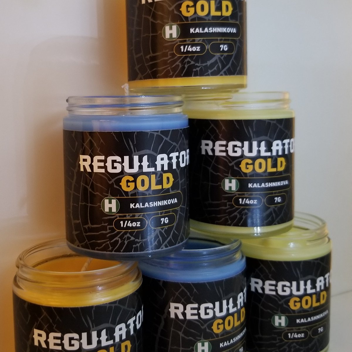 wickspensary's tweet photo. 😍😍 6oz cannabis jar candles now available ✨

Hand poured soy candles with uniquely aromatic scents designed by me 🕯️

These are only $5 on Etsy! ☄️ Shipping immediately.

Shop today! 🛍️
https://t.co/Tixpfmh666

#BlackOwnesBusiness #CannabisCommunity #SoyCandles #smallbusiness https://t.co/NvzijLQffH