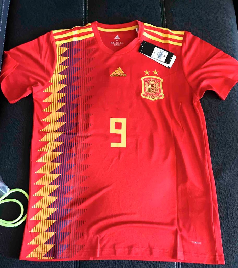 🔥🔥  S O R T E O  🔥🔥

👕 Quieres la camiseta de la selección🇪🇦 de <a href="/sergiolozano09/">sergio lozano</a>

Para participar:

- 🔄 al tweet 
- Sigue <a href="/Solo_Futsal/">Simplemente FUTSAL</a>
- Sigue <a href="/SportsShops8/">Sports Shop</a>

El ganador será anunciado el 25 de Junio

* Más opciones de ganar si comentas, mencionas a un amigo y ❤️ 

Suerte☘️