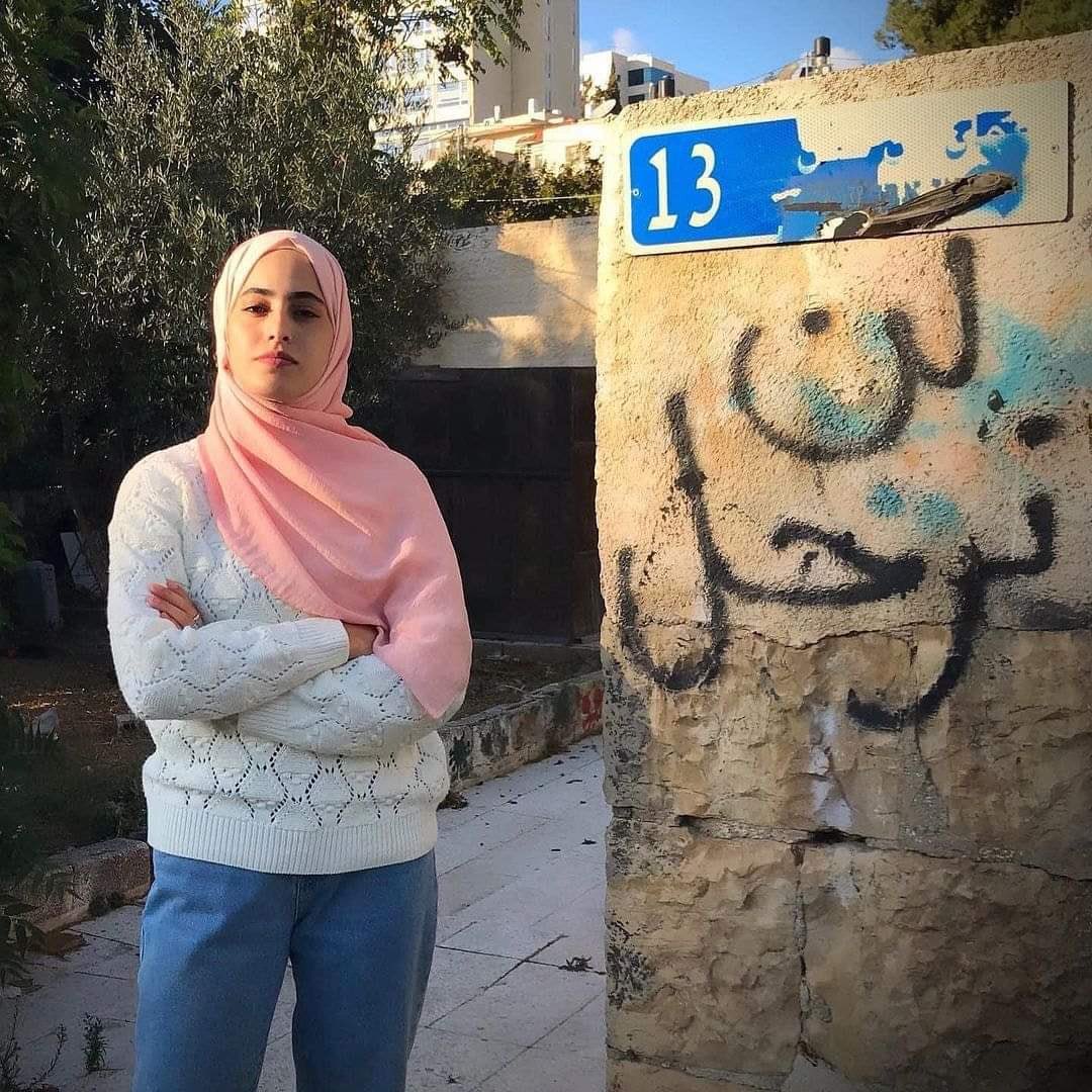 MyPalestine0's tweet photo. "الجيش الاسرائيلي" الذي يصنف في المرتبة العشرين كأقوى جيش في العالم، ترعبه كاميرا منى الكرد وتغريدات محمد الكرد. #الحريه_لمني_الكرد #محمد_الكرد #SaveSheikhJarrah https://t.co/jI3cgdCy6z