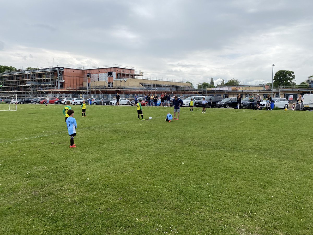HRColtsU8's tweet photo. Brilliant performance from the boys this morning. Even squeezing in a 7v7 after our normal game of 5v5 

#UTHRCs https://t.co/XR0OloDFkg