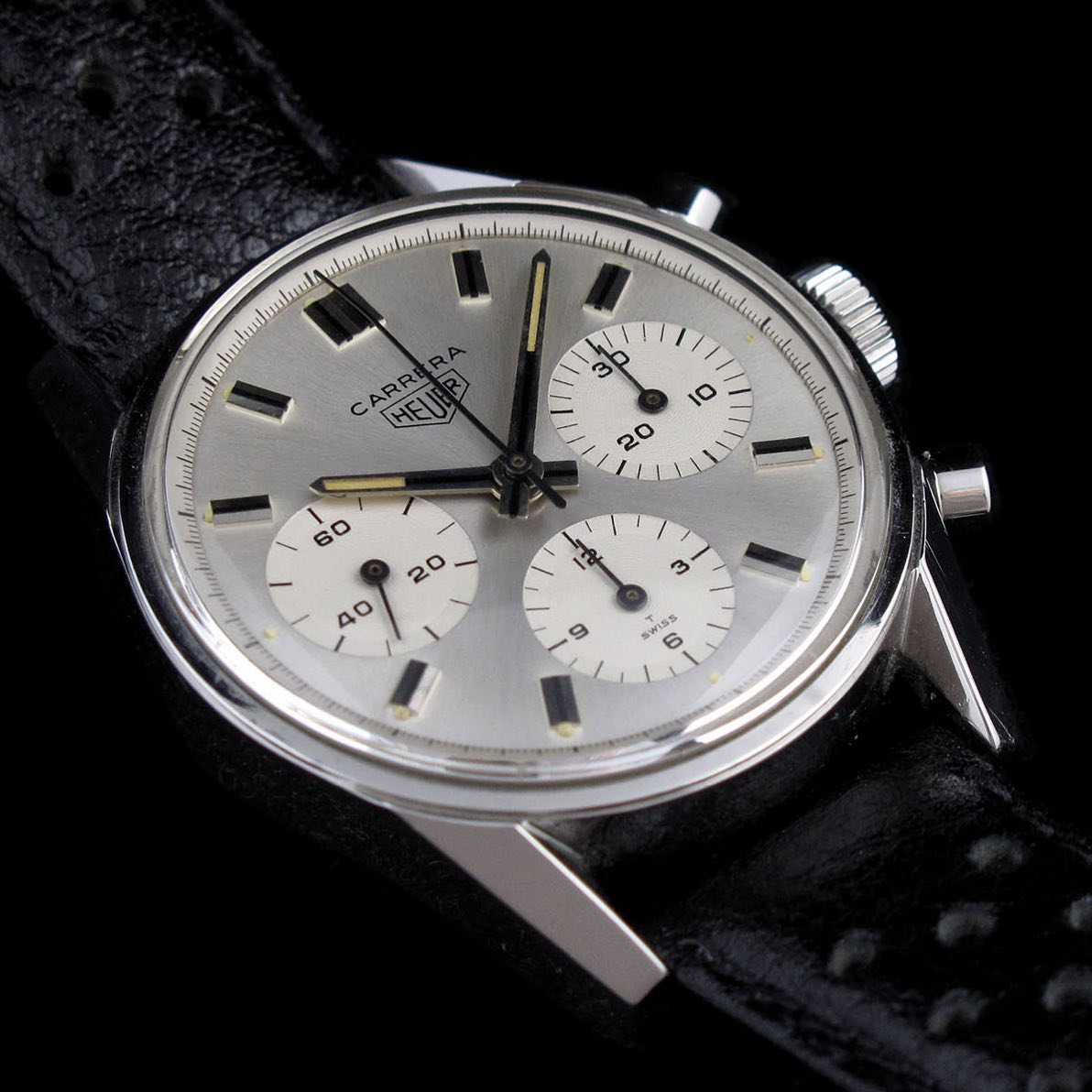 mikaruottinen's tweet photo. Heuer Carrera ref. 2447S 2nd execution, aka “The Albino”
.
.
.
.
#vintageheuercarrera #vintageheuer
#heuer #heuervintage #heuercarrera #carrera
#2447 #2447S #2ndexecution https://t.co/8KgUVLV3o0
