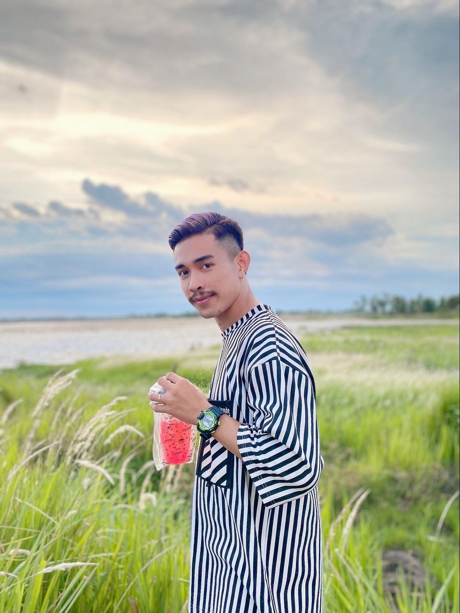 Both​🇰🇭💕 tweet media
