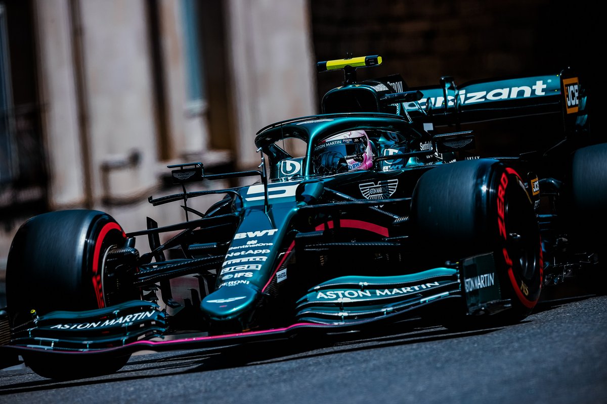 YES!!! That's P2 Seb, P2! Get in there! 💚

#AzerbaijanGP