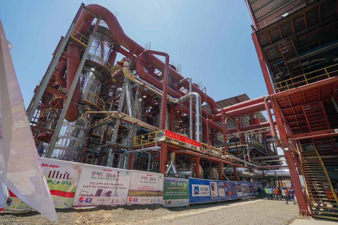 AbiyAhmedAli's tweet image. Inaugurating Tana Beles -1 Sugar Factory is key to building a competitive sugar industry in our country. Delayed for over 8 years, the #VisionForProsperity we embarked upon 3 yrs ago has enabled us to fast track projects to completion.