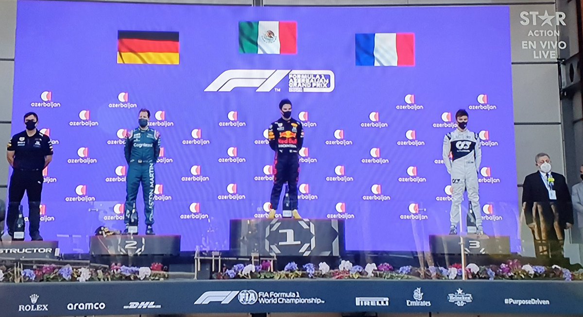 PabloCarrilloL's tweet photo. ¡Viva México!!! 👏🏼👏🏼👏🏼🇲🇽🏆🏁 @SChecoPerez 😂 Se me salen con el himno... https://t.co/Udchscixsm