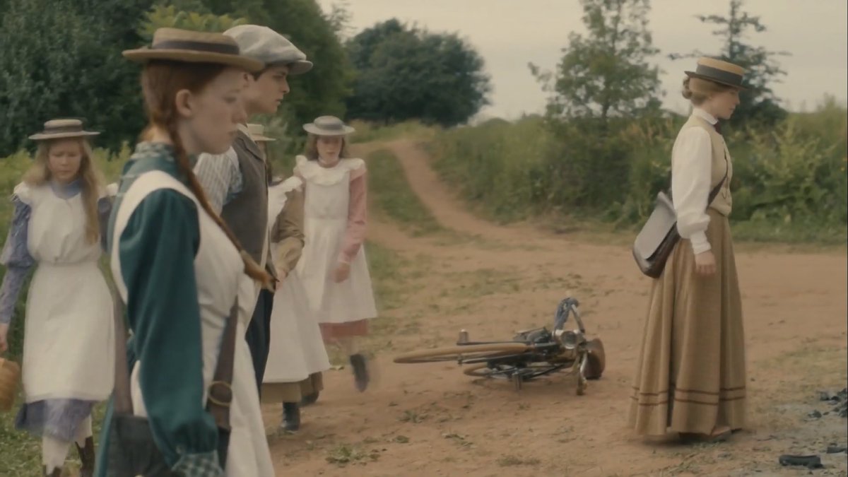 justagalintx's tweet photo. I always felt the school house burning down was also meant to be a symbol. 
They’re all becoming adults, going out into the “real” world and the school house is no longer there as a sanctuary. 
It’s time to make the tough decisions. 
It’s time to grow up. 

#renewannewithane https://t.co/zoNhNgPSvJ