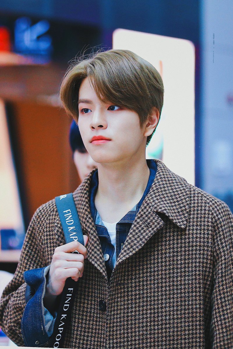 Мини сын. Мини сын. Группа stray kids сынмин. Stray kids сынмин. Мини сын.