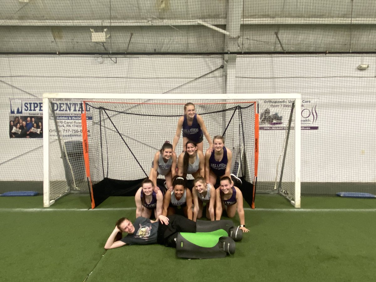 “I am a member of a team, and I rely on the team, I defer to it and sacrifice for it, because the team, not the individual, is the ultimate champion.” 💜💪 #team #togetherwearebetter #ballyhoo #ballyhoofieldhockey