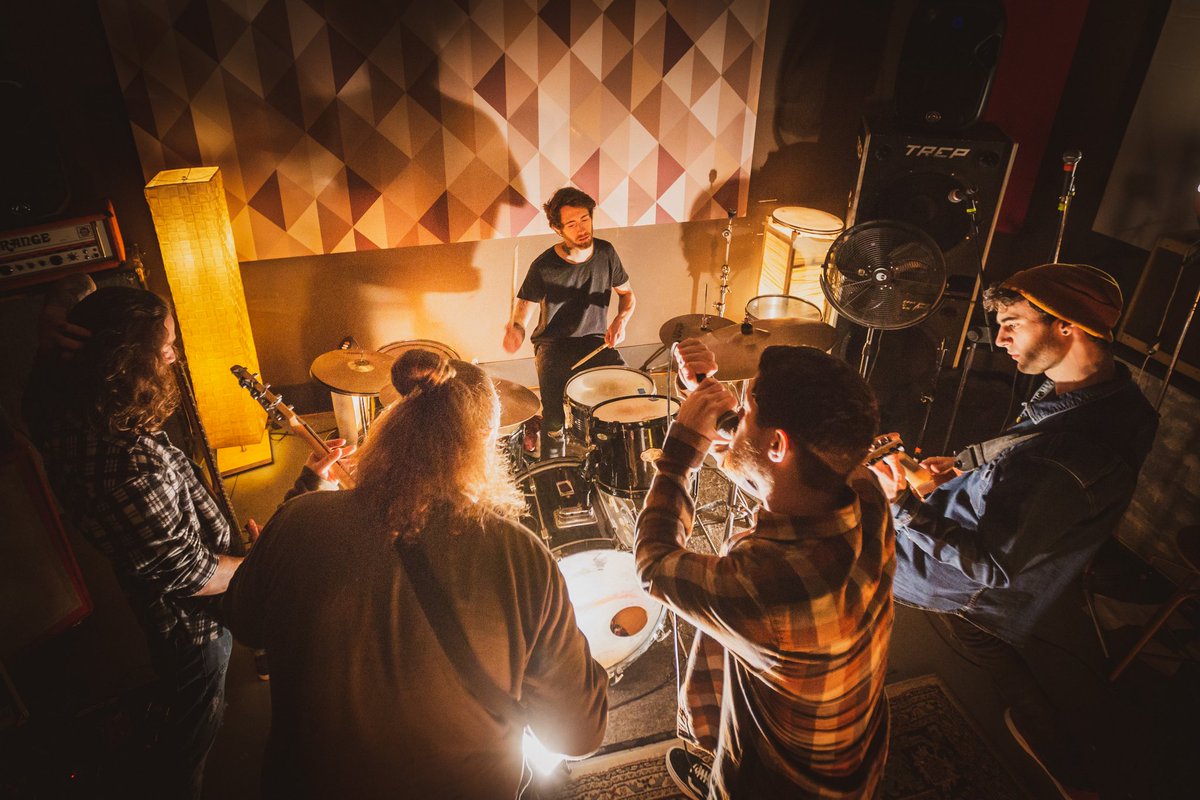 Waves in Autumn tweet media