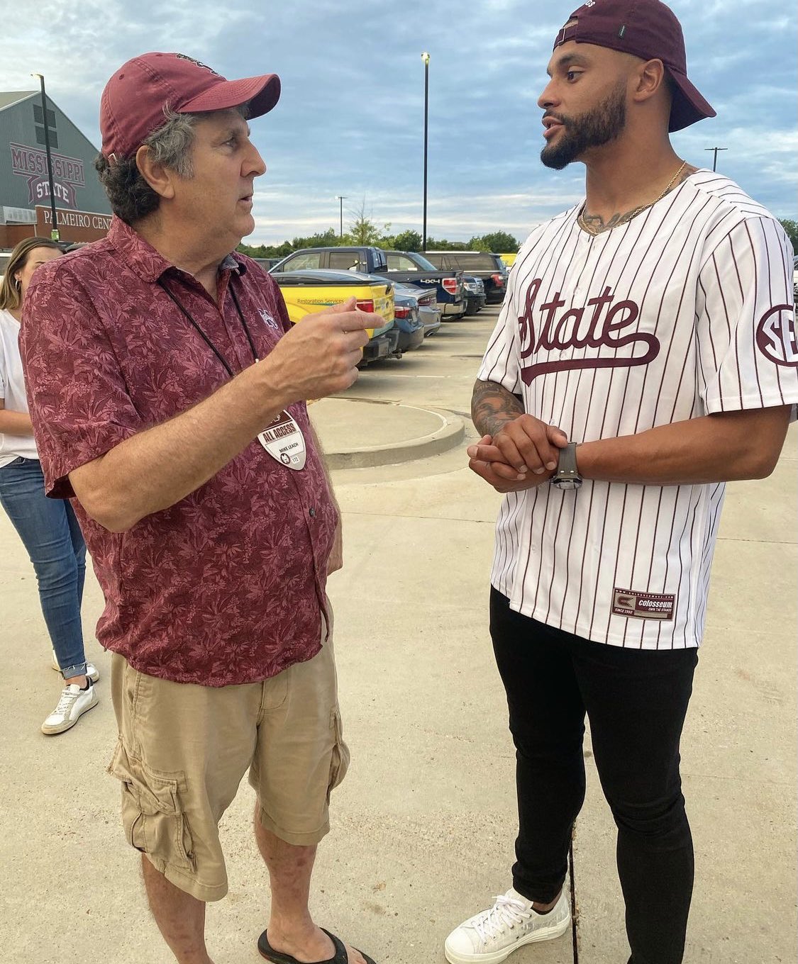 E3NSwrsUYAgQg6J?format=jpg&name=large