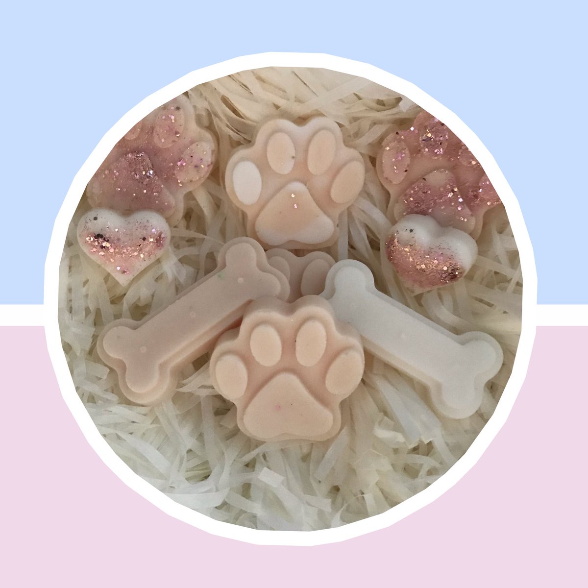 PetsCrafty's tweet photo. We now have a range of #petfriendly #waxmelts available now on our website. These are #HandmadeInUK completely #CrueltyFree have a look on our website. Available to #ukcustomers only 💜💜💜 https://t.co/e8yDzaGhTU
