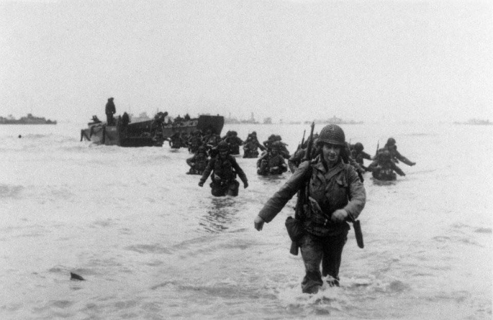 Il y a 77 ans, le 6 juin 1944 les alliés débarquaient en Normandie pour nous libérer de l’occupation allemande et de la barbarie nazie. 
De jeunes soldats qui se sont battus pour nous permettre de retrouver notre liberté.
N’oublions jamais.