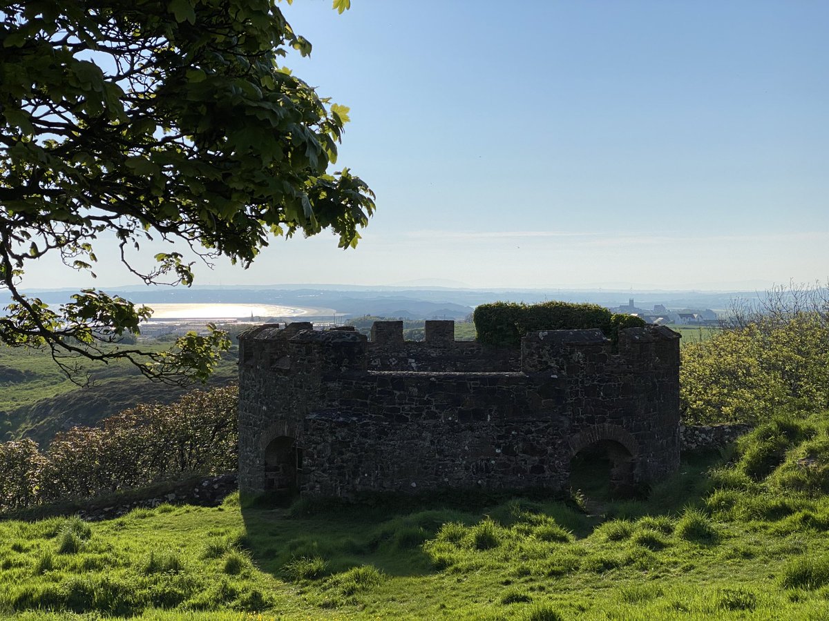 EllieKa66133452's tweet photo. A favourite walk #Mussenden temple #Downhill demesne #BlackGlen #NorthCoast #walk last week https://t.co/jrfAkXPi3Y