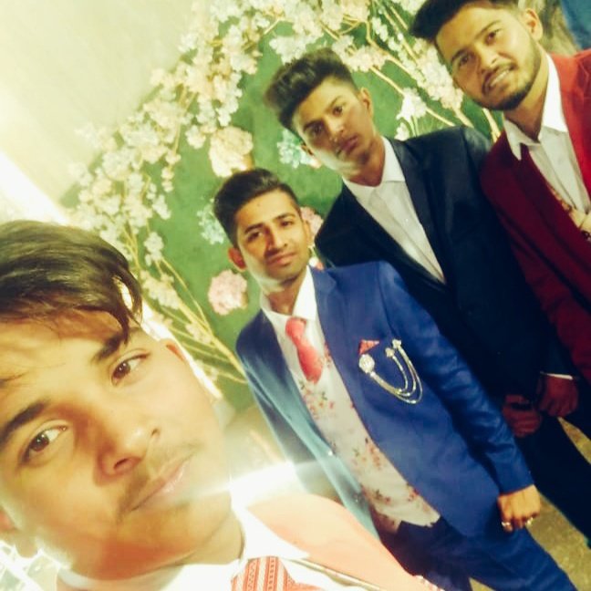 ritikra38629158's tweet image. my frnds# best day night now palce #oscan #Delhi 😘