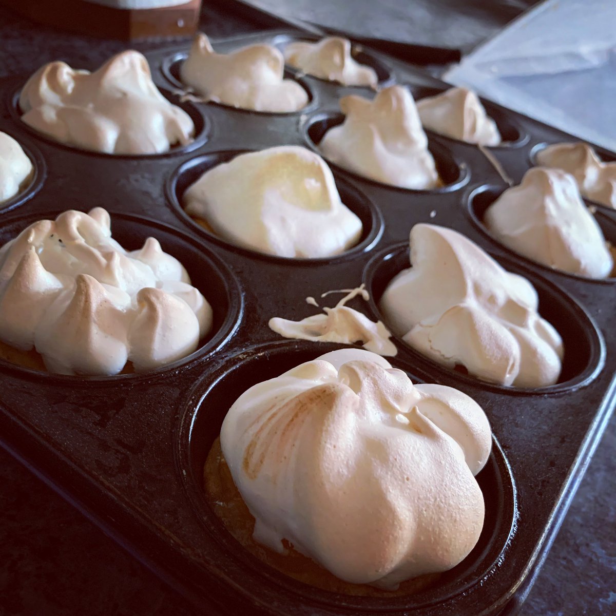 mediaamelia's tweet photo. Created meringue armageddon in the kitchen. π€¦π»ββοΈ They are supposed to be lemon meringue pies, but I got the mixture on the floor, covering my hands and inside and outside the piping bag. Oops.
#meringue #meringues #lemonmeringue #lemonmeringuepieday #whenbakinggoeswrong #baking https://t.co/mpZ5X9UN5g