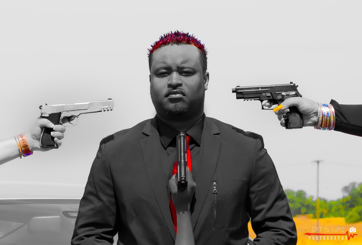 SeanHourPhoto's tweet image. Mission Impossible!!!
POSSIBLE!!

Huge shout out to all that had a hand In bringing this concept I had to light and life..!! 

#missionimpossible #photoshoot #spy #assassin #guns #props #agents #007 #jamesbondshoot #melanin #photographers #sacramento #916