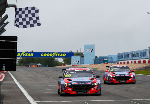 blog_senna's tweet photo. Debut soñado para el #Hyundai #Elantra:
https://t.co/R5QygZpJnp
#WTCR #TCR #LynkCo #Honda #Hyundai #Audi #Huff #Cupra #Gené #Azcona #Ehrlacher #Tarquini #Tassi #Michelisz #Monteiro #Guerrieri #Girolami #Müller #Vernay #Coronel #Magnus #Berthon #Vervisch #Björk
Foto: @FIA_WTCR https://t.co/W0sw5KozcI