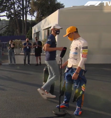 Formulamspt's tweet photo. "Hey Lando, I'm off"
Lando "Cool George where to"?
George "To Mercedes"
#F1 #bottas #BottasOut https://t.co/O33Mkh4ZUG
