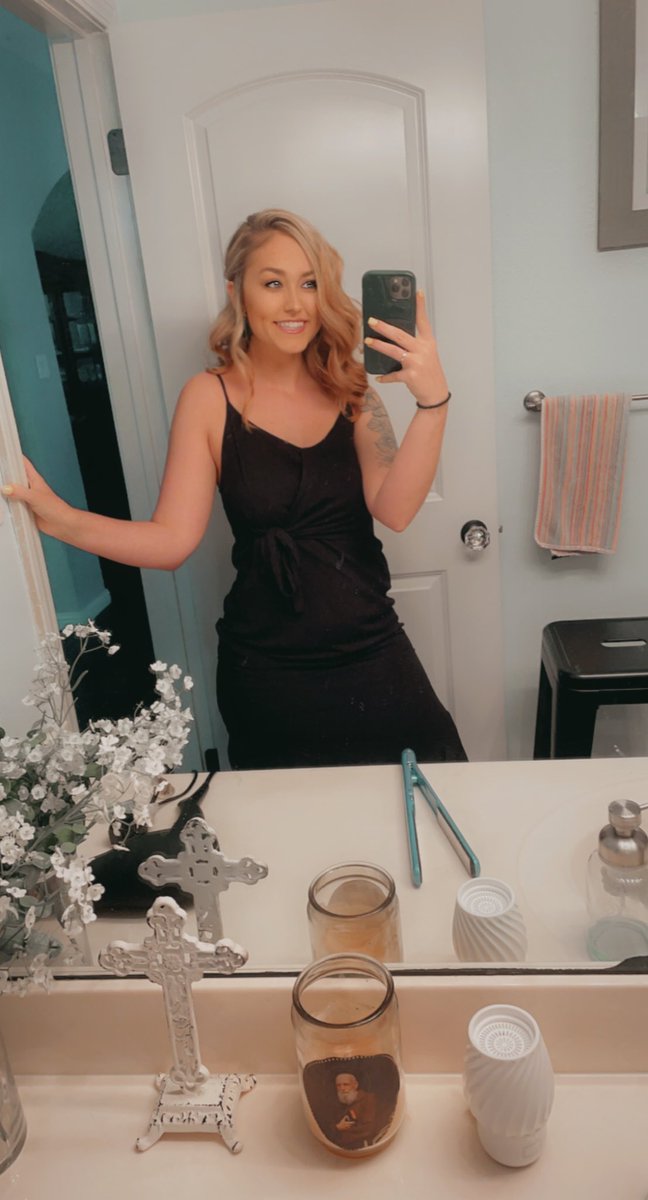 maddy_ousley's tweet photo. I clean up nice sometimes https://t.co/r9oKutRjPt