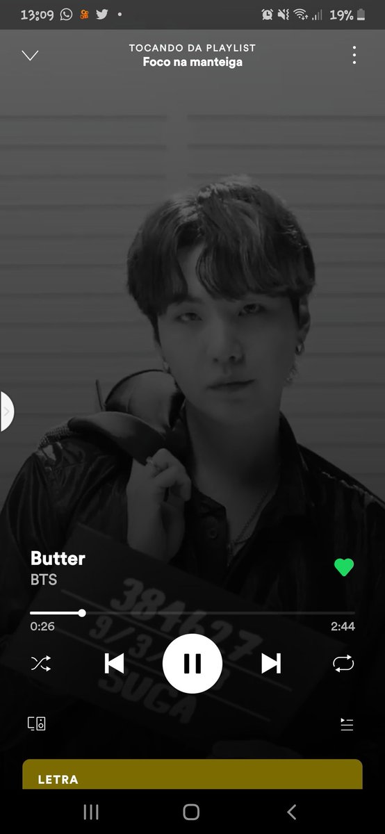 Yoonamin36's tweet photo. E vamos de nosso prazer diário que é ... Ouvir os meninos ... aqui tá assim e por ai o que estão ouvindo agora ?? @BTS_twt #BTS_Butter #BTSARMY #BTS #streamsbts https://t.co/YBasV79jEh
